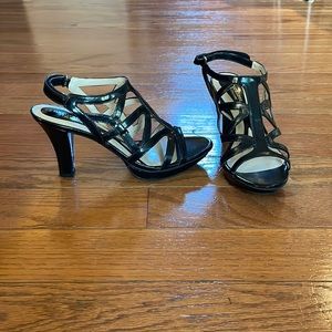 Naturalizer Danya Sandal, Shiny Black, Size 8 medium